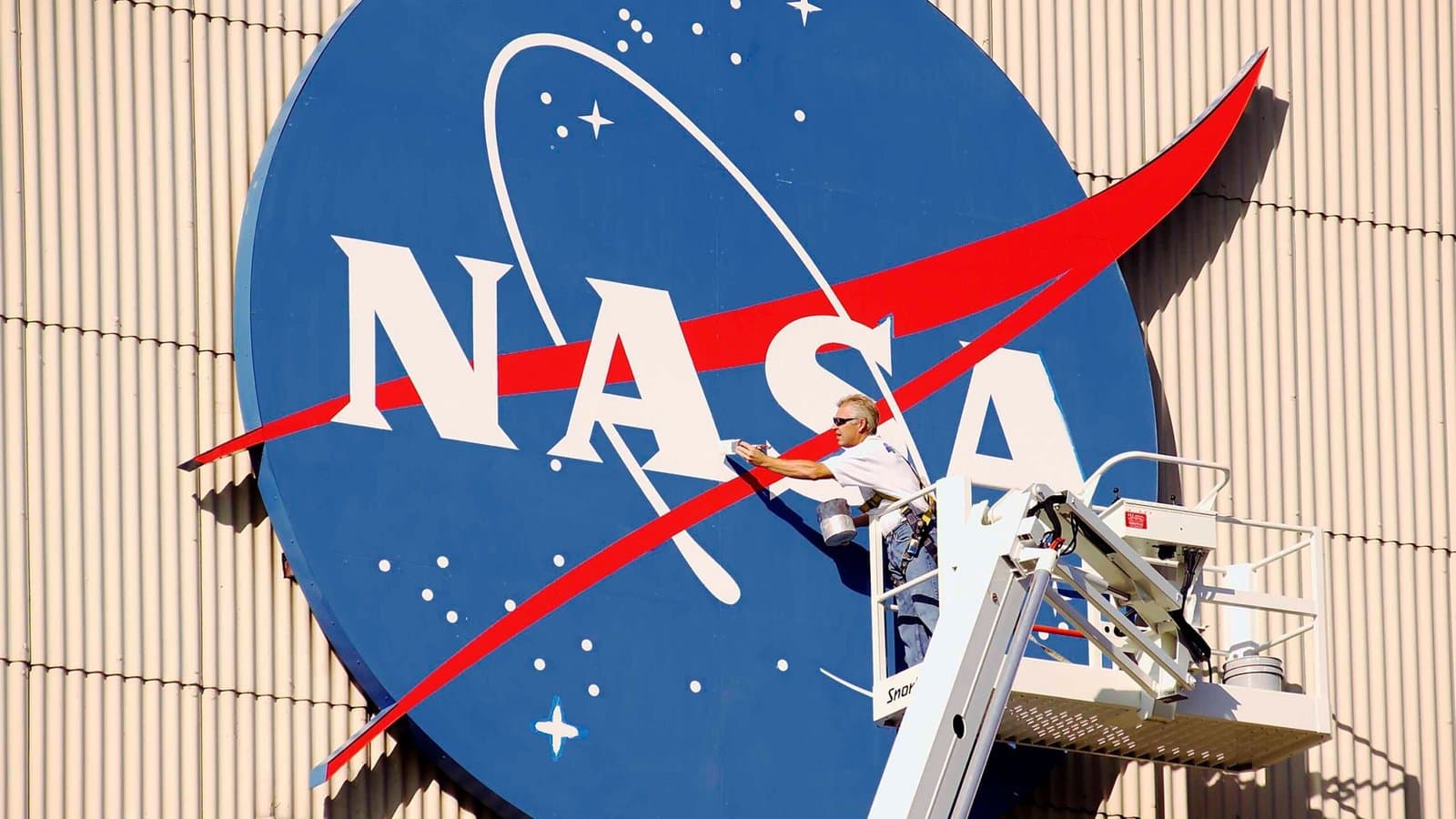 Satélite da NASA com IA embarcada já escolhe o que fotografar sozinho